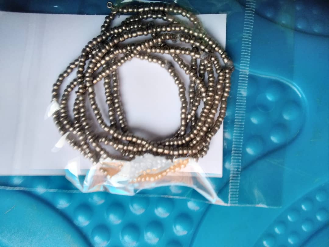 Peacock-brown beaded bracelets